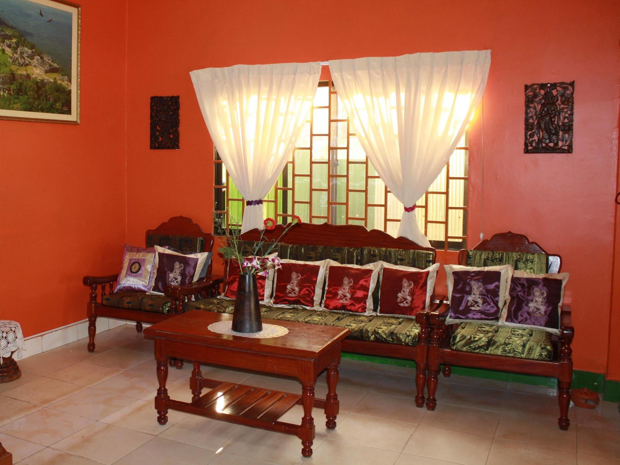 Oral D'Angkor Guest House เสียมราฐ ภายนอก รูปภาพ